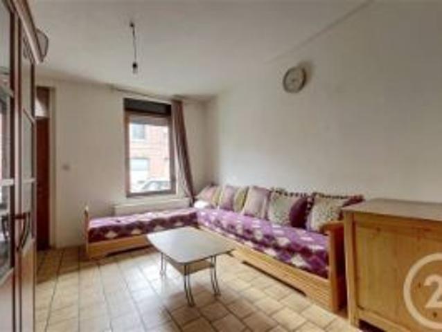 sous option* Maison à rénover 3 chambres avec jardin et