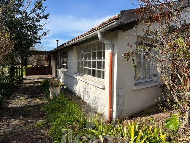Maison à rénover 61 m2 avec terrain de 1200 m2, garage et po. 61m² Gujan Mestras