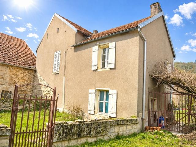 MAISON A RENOVER 75 M2 GISSEY SOUS FLAVIGNY