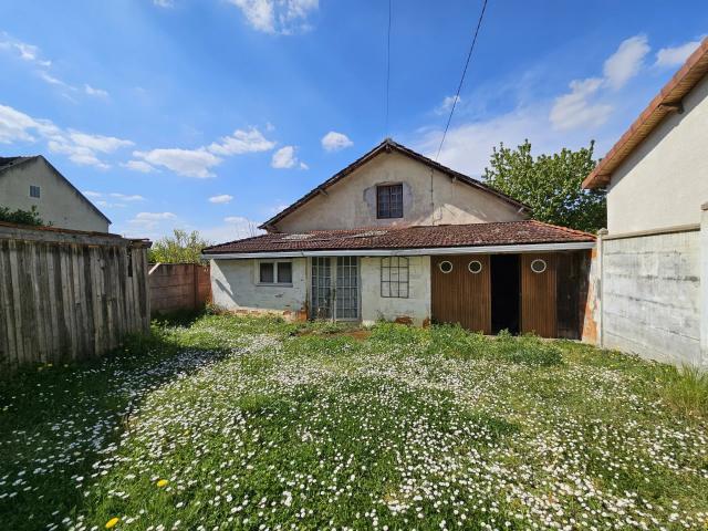 Maison à rénover 73m² habitable, 192 m² sol, sur terrain de 60