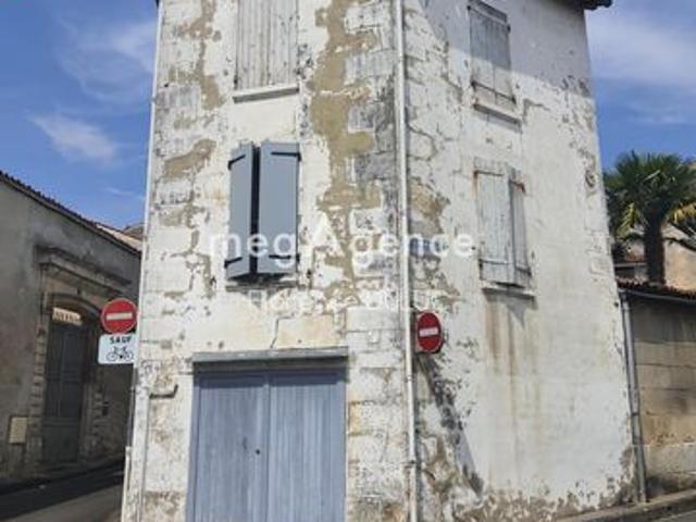 MAISON A RESTAURER