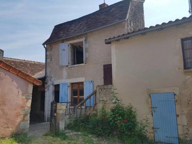 Maison à restaurer à vendre à Saint Savin 86