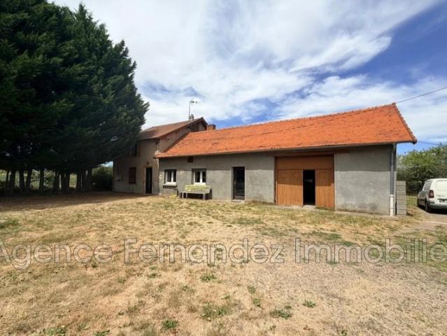 Maison à restaurer de 157 m2 habitable. Campagne