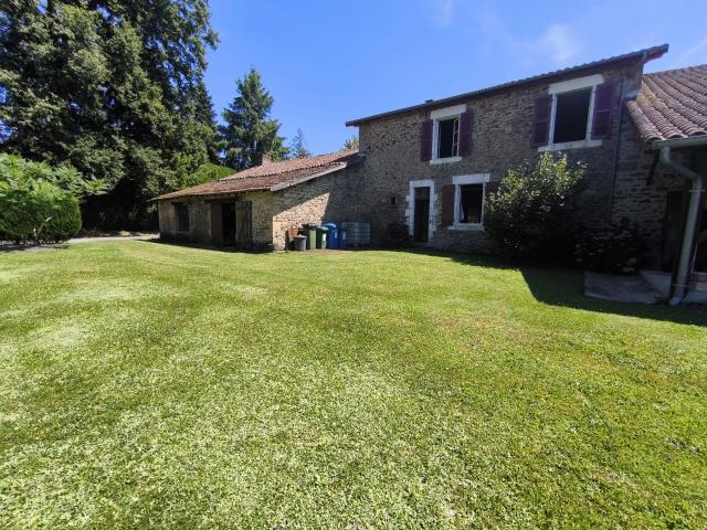 Maison à Saint Gence à rénover