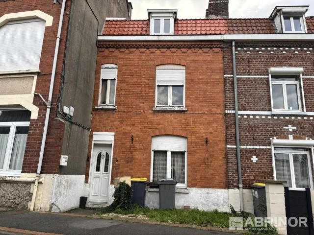 Maison ancienne, 3 chambres, jardin