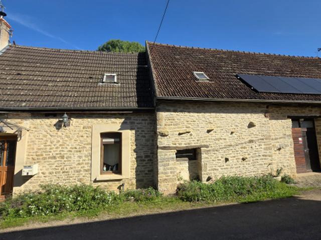 MAISON ANCIENNE 148 M2 CHARIGNY