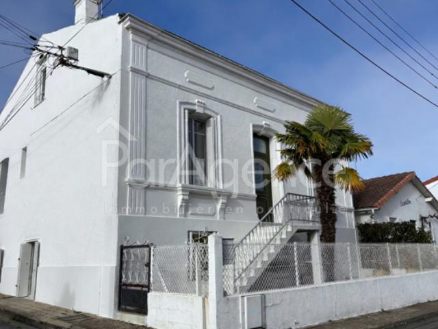 Maison ancienne 1920 Volumes et dépendance Centre ville