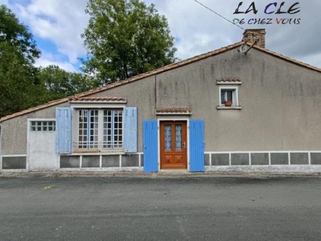 MAISON ANCIENNE