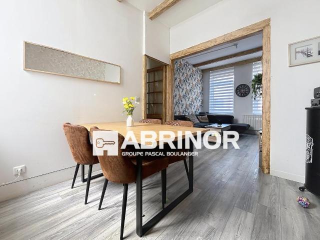Maison ancienne, 2 chambres, jardin, cave