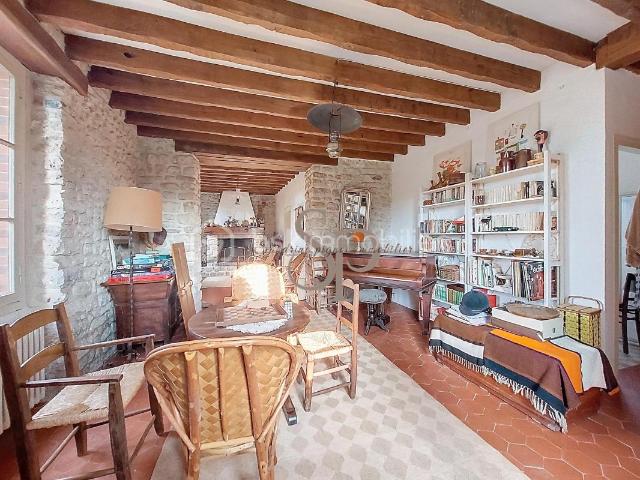 Maison ancienne 6 pièces 4 chambres