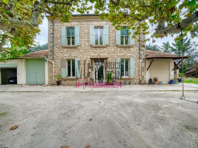 Mas en Pierre 7 pièces 180 m² CAVAILLON