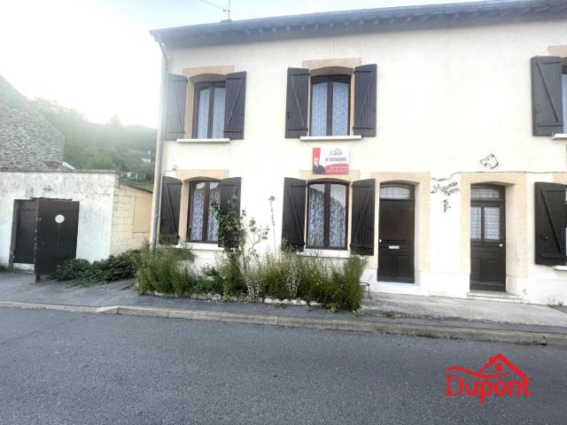 Maison, 4 chambres, à rénover à Bogny sur Meuse