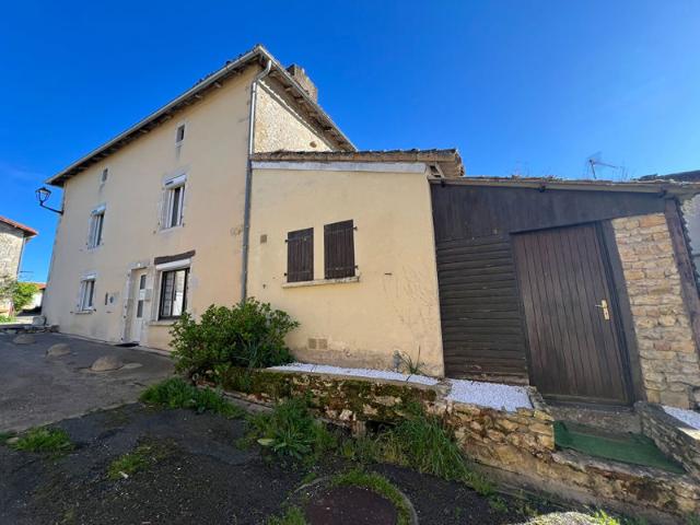 Maison ancienne à vendre à Anché 4 pièces, 101 m²