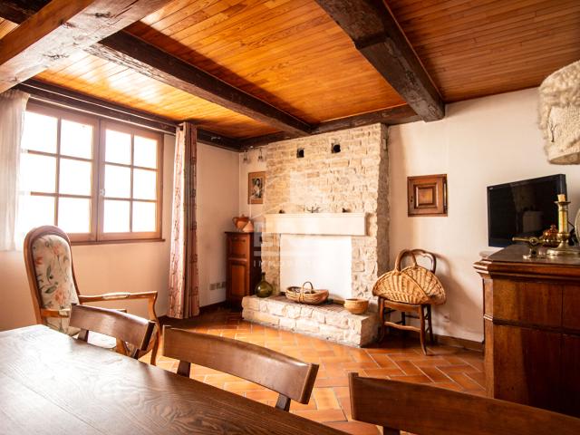 Maison ancienne à vendre à Esnandes 6 pièces, 162 m2