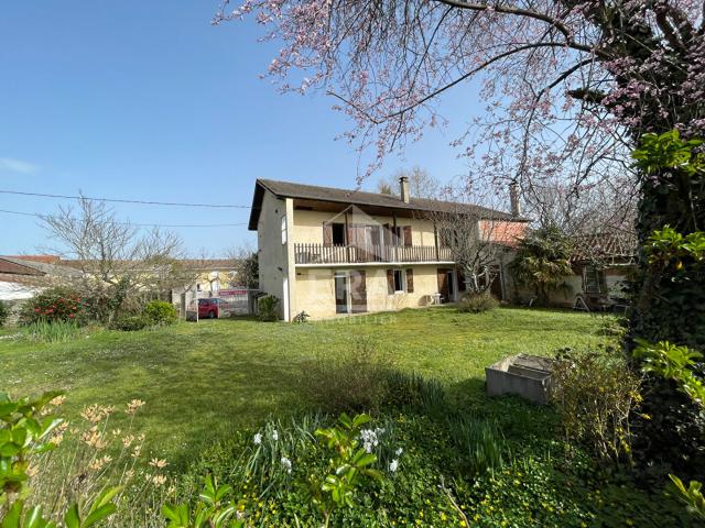 Maison ancienne à vendre à Rabastens de Bigorre 7 pièces, 187 m2
