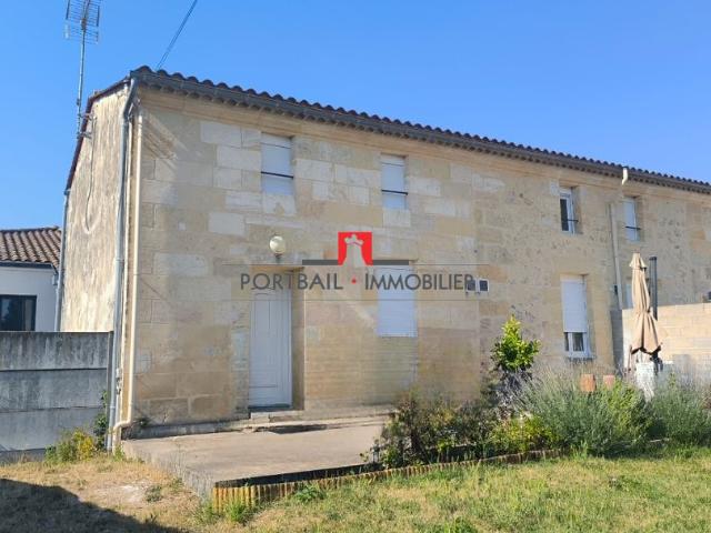 Maison ancienne à louer, 4 pièces Cézac 33620