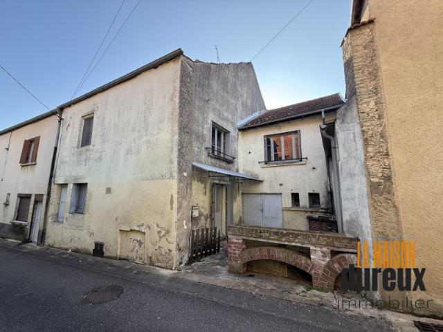 Maison ancienne à rénover au coeur de Champlitte