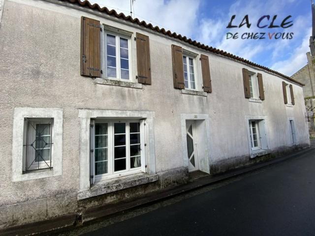 MAISON ANCIENNE A RENOVER