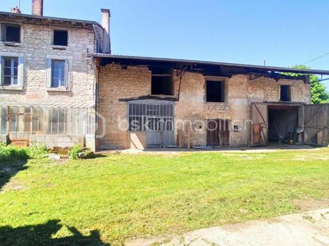 MAISON ANCIENNE A RÉHABILITER