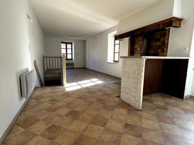 Maison ancienne au coeur du fort de Flaujac