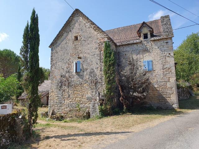 Maison ancienne au caractère exceptionnel dans un petit hame. 85m² Salvagnac Cajarc