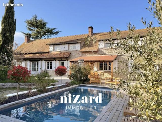 Maison ancienne avec dépendance | Piscine et terrain arboré | Proche Houdan
