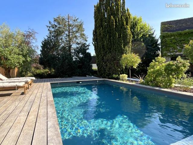 Maison ancienne avec maison d'amis | Piscine et terrain arboré | Accès N12