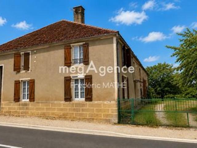 Maison ancienne + granges + hangar: fort potentiel sur 2 174 m²