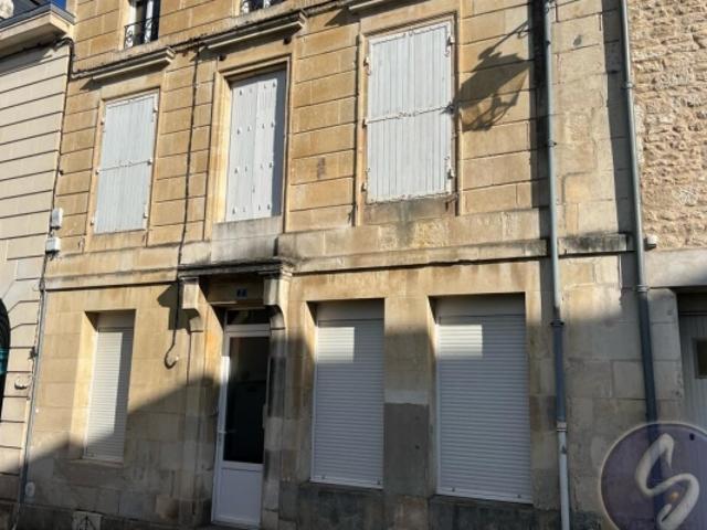 Maison ancienne de caractère avec courette, sans vis à vis