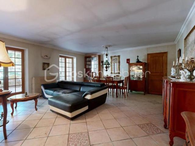 Maison ancienne de type T5 de 133 m²
