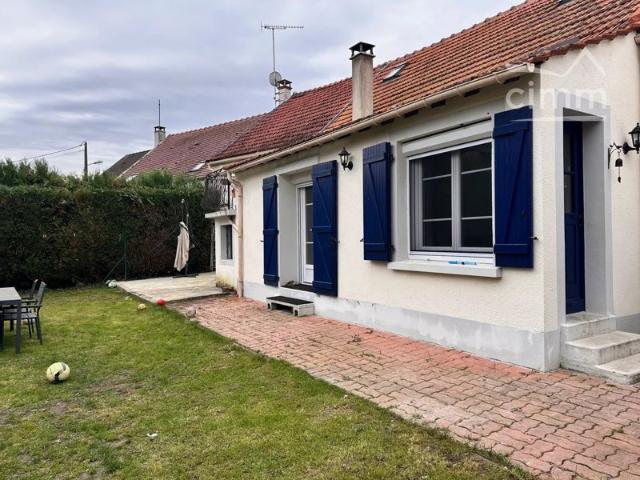 Maison ancienne entièrement rénovée avec charme et modernité