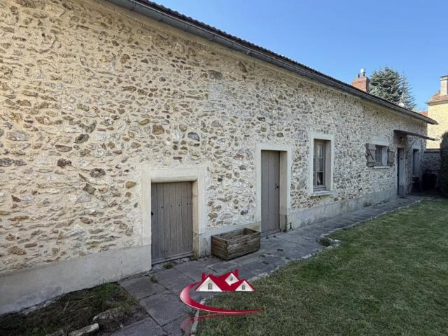 Maison ancienne en pierres à aménager