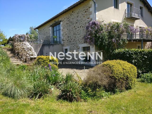 Maison ancienne ferme à vendre à Bussière Badil avec piscine. 479m² Piégut Pluviers