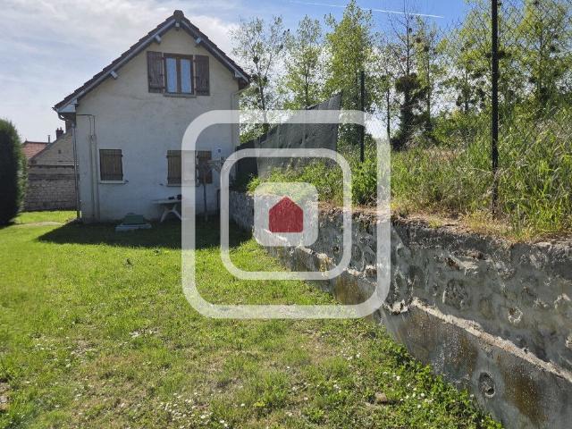 Maison ancienne indépendante
