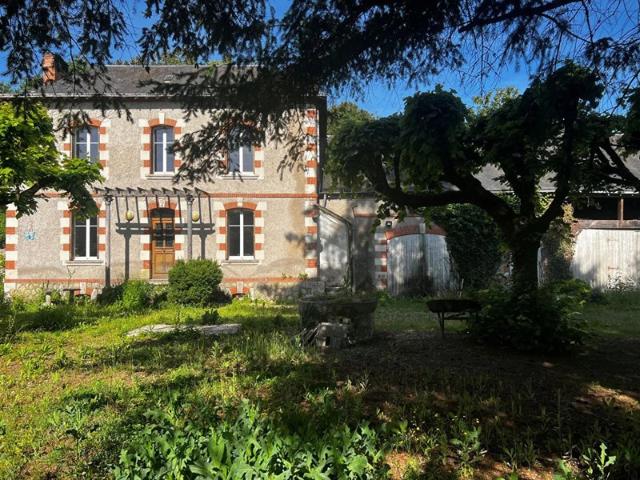 Maison ancienne St Georges sur Cher