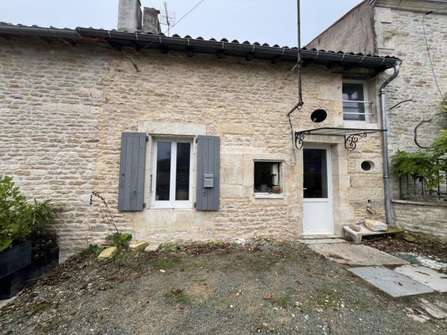 MAISON ANCIENNE ST LIGUAIRE