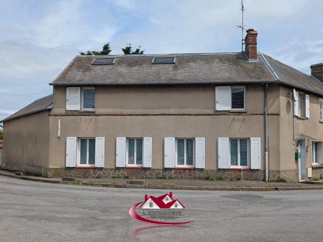 Maison ancienne sur 400 m2 de terrain clos