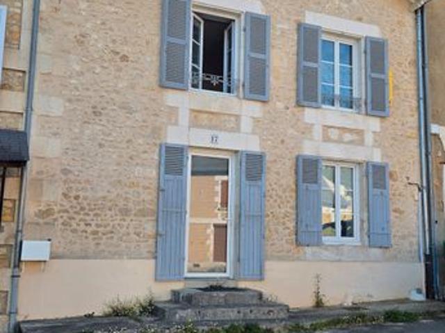 Maison ancienne rénovée 132m² au cœur du village