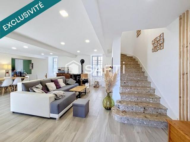 Maison ancienne rénovée, lumineuse, agréable, alliant modernisme et authenticité !