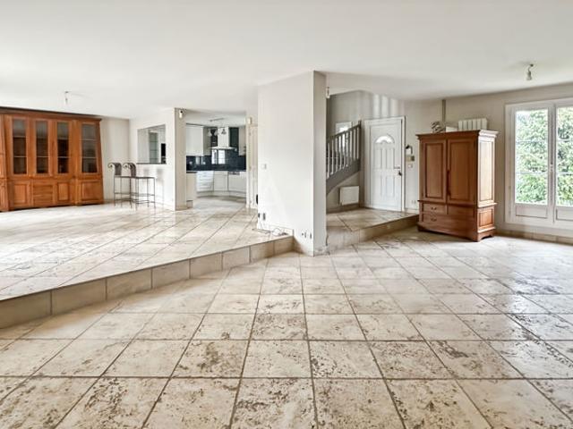 Maison Ableiges 7 pièce s 168.45 m2
