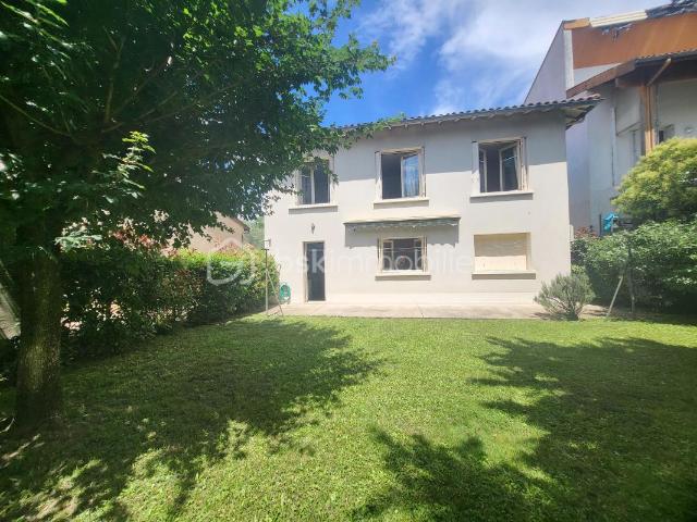 MAISON AGEN 158 m² GARAGE JARDIN 3 CHAMBRES + 1 BUREAU
