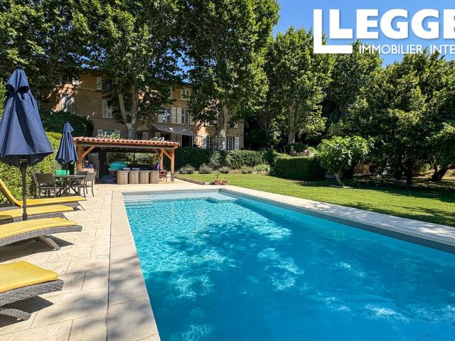 Maison Aix en Provence, bastide 1875, 4 chambres, piscine, parc privé 4200 m², proche centre ville