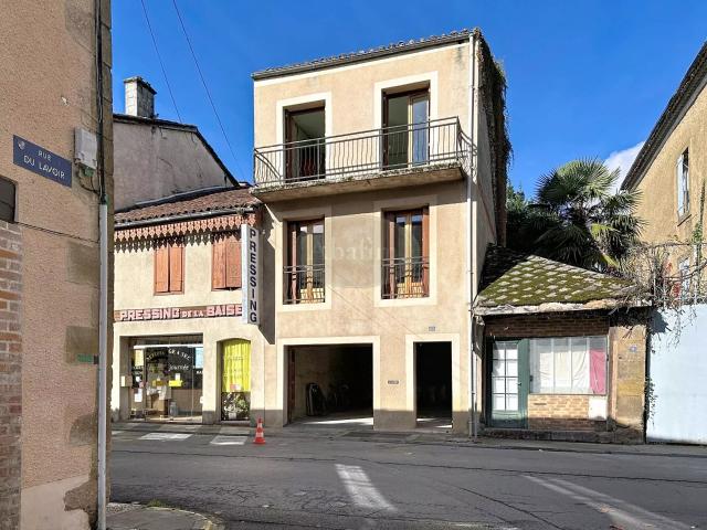 Maison, Appartement, Cour, Garage