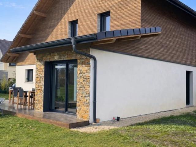 MAISON ARENTHON 127 M2 ET ANNEXE 50 M2
