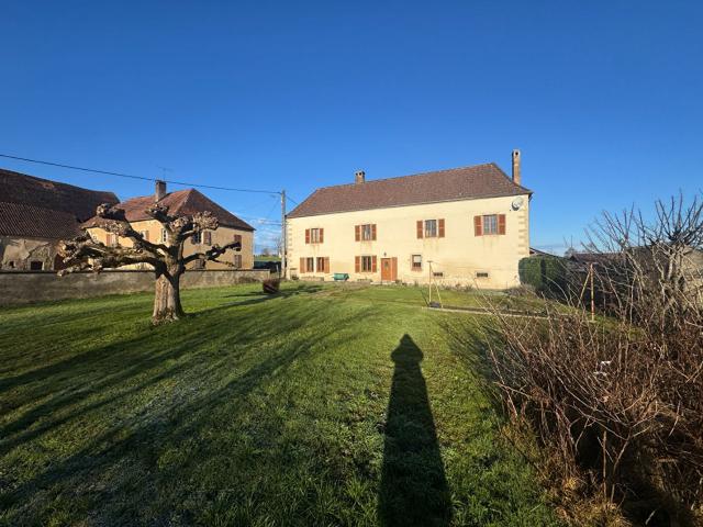 Maison Atypique 151M² 4 Chambres Terrain Villargent 151m² Villargent