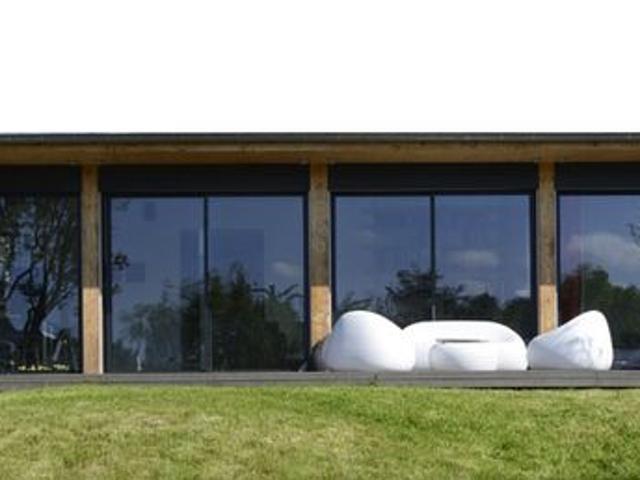 Maison atypique de2008 sur beau terrain plat 1000m2