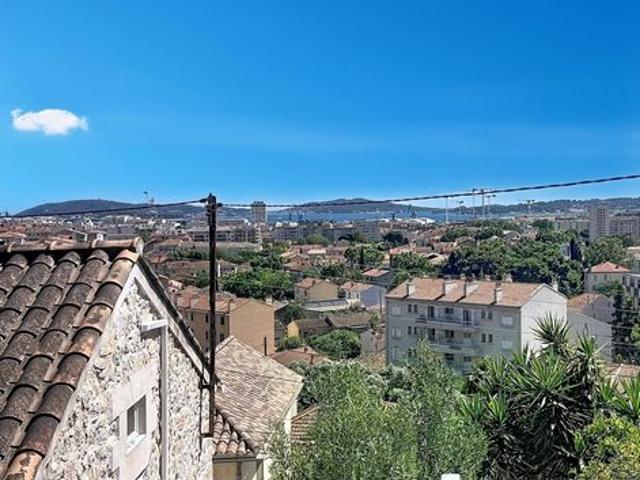 Maison atypique en pierre – Vue panoramique sur la rade – Mont Faron Ouest