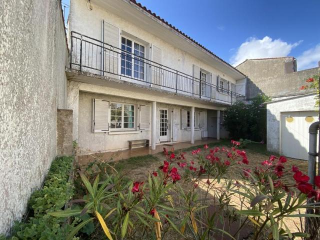 Maison au cœur du bourg
