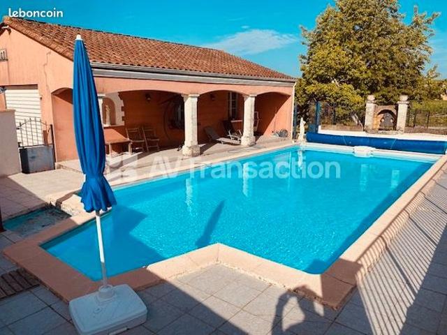 Maison au calme 215m2 avec piscine 5 chambres