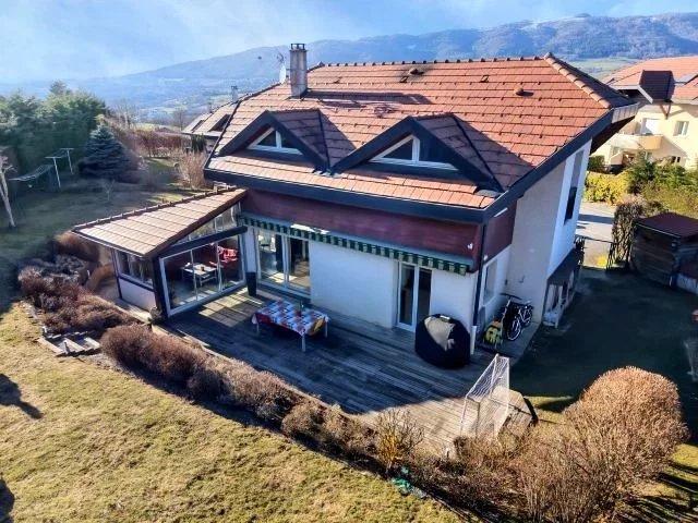 Maison au calme 4 chambres sur un beau jardin